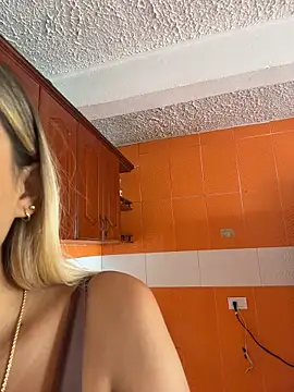 SALOOMEE   online show from November 17, 2:07 pm