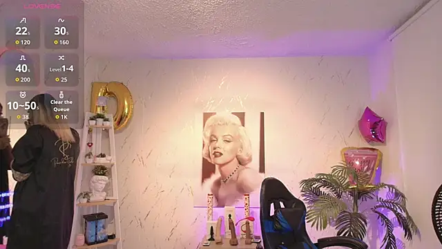 Snapshot of SALOOMEE__ chatting on September 29, 10:53 am SALOOMEE online show from September 29, 10:53 am