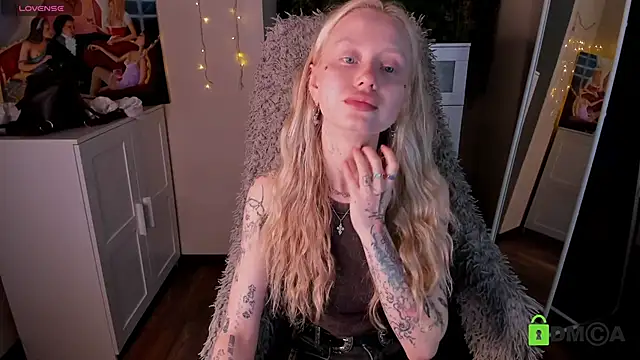 MalenaErnman online show from November 7, 10:43 am