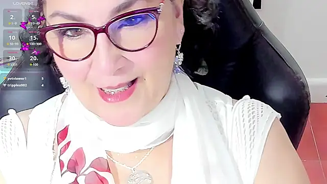 Snapshot of cataleya_mom chatting on September 10, 3:39 am cataleya mom online show from September 10, 3:39 am