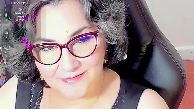 Snapshot of cataleya_mom chatting on October 13, 8:06 am cataleya mom online show from October 13, 8:06 am