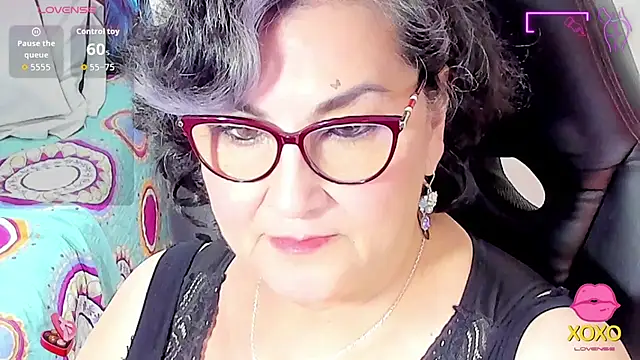 Snapshot of cataleya_mom chatting on September 15, 8:00 am cataleya mom online show from September 15, 8:00 am