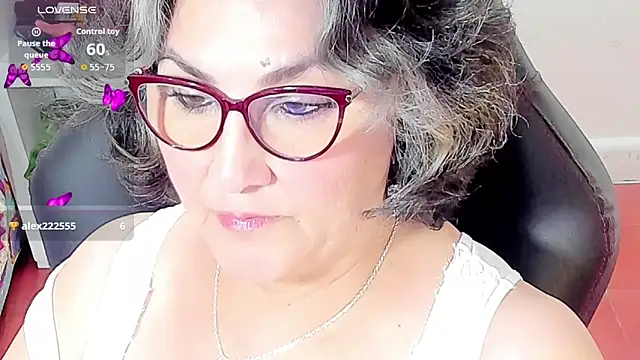 Snapshot of cataleya_mom chatting on October 14, 9:56 am cataleya mom online show from October 14, 9:56 am