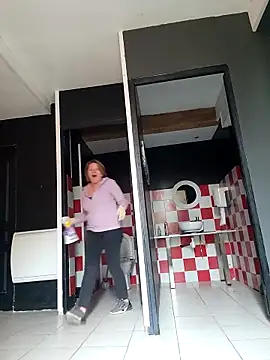 lady charlyne online show from March 25, 3:37 pm