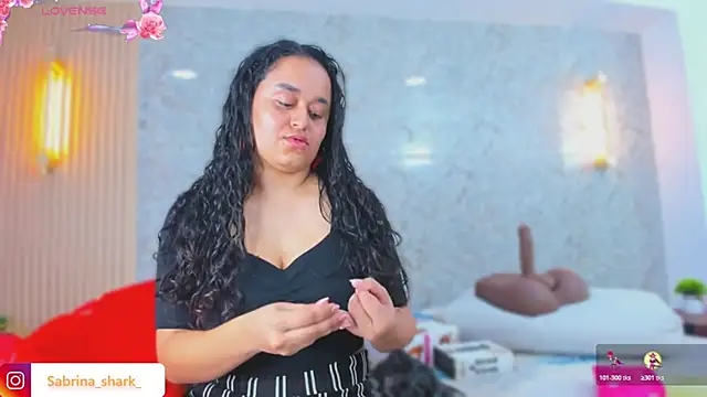 Snapshot of sabrina_shark_ chatting on October 28, 3:34 am sabrina shark online show from October 28, 3:34 am