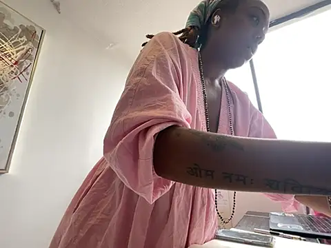 ChocolateCakeQueen online show from November 24, 7:49 pm