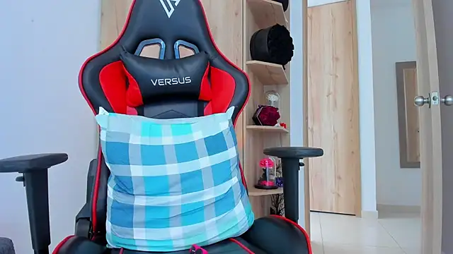  amanda seyfried19 online show from January 6, 5:38 pm