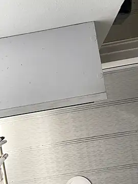 hannahb-e online show from November 12, 6:50 pm