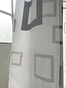 hannahb-e online show from November 1, 2:43 pm