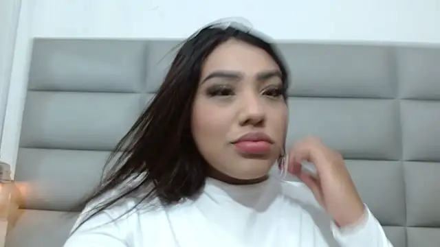 emily brontee  online show from September 23, 12:36 pm