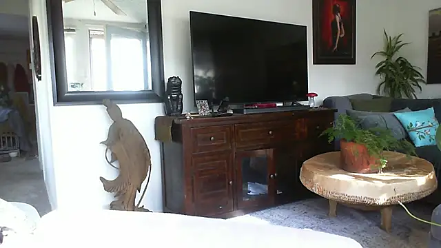 CeceilaMoon online show from November 17, 7:47 pm