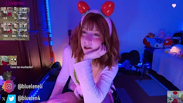 bluelen online show from November 6, 8:20 am