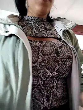 Emily Wane online show from November 2, 6:33 pm