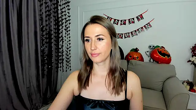 Snapshot of PassionGlow chatting on October 19, 7:49 pm PassionGlow online show from October 19, 7:49 pm