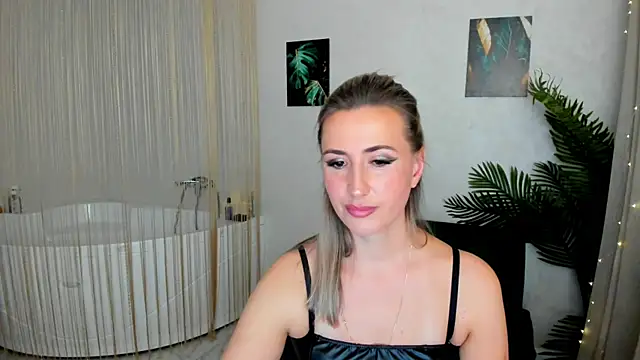 Snapshot of PassionGlow chatting on September 20, 7:34 pm PassionGlow online show from September 20, 7:34 pm