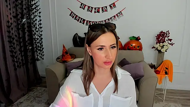 Snapshot of PassionGlow chatting on October 25, 3:47 am PassionGlow online show from October 25, 3:47 am