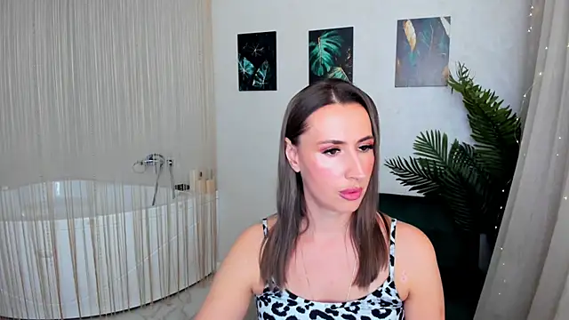 Snapshot of PassionGlow chatting on September 28, 7:30 pm PassionGlow online show from September 28, 7:30 pm