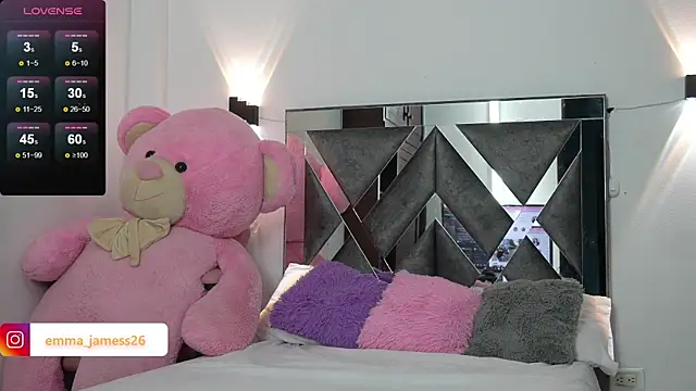 Emma jamess online show from October 12, 5:43 am