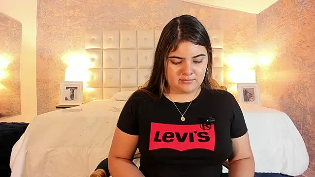 Snapshot of EVELIN_MASON chatting on September 29, 8:47 pm EVELIN MASON online show from September 29, 8:47 pm