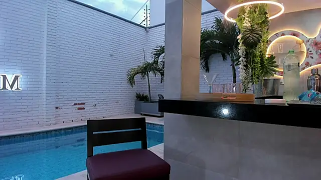 Snapshot of EVELIN_MASON chatting on October 13, 10:34 pm EVELIN MASON online show from October 13, 10:34 pm