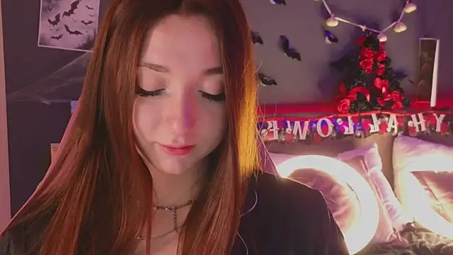 YasmineWest online show from October 19, 8:16 am