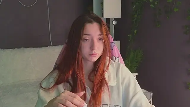 YasmineWest online show from September 18, 1:48 am