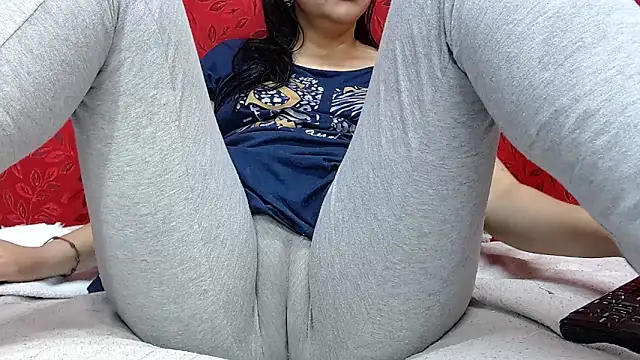 Snapshot of MELANIE_SEX69 chatting on October 22, 9:31 pm MELANIE SEX69 online show from October 22, 9:31 pm