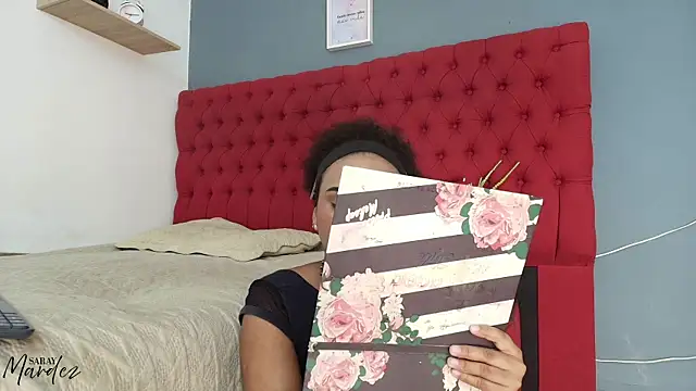 saray mardez online show from September 18, 12:37 pm