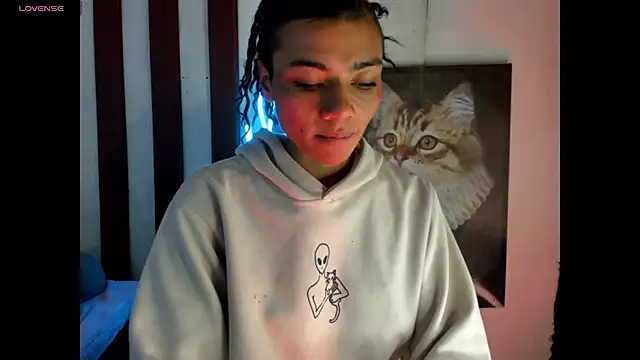 Snapshot of Lilithsabeth chatting on October 1, 10:37 pm Lilithsabeth online show from October 1, 10:37 pm