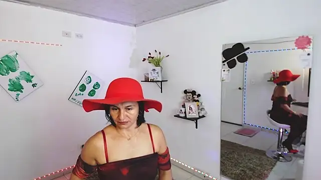 Latin Lola online show from September 24, 8:19 pm