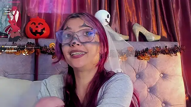 Snapshot of _Scarlett_01 chatting on October 19, 3:25 pm  Scarlett 01 online show from October 19, 3:25 pm