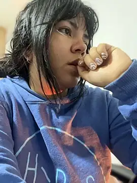 Snapshot of JulianaCastillo chatting on September 23, 5:05 am JulianaCastillo online show from September 23, 5:05 am