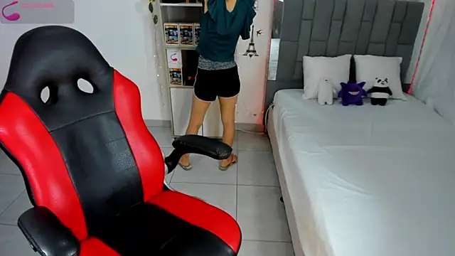 HannaSexyy online show from October 7, 3:00 am