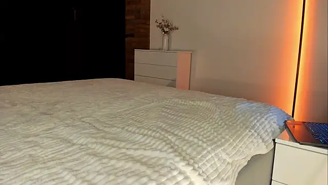 Rachel Rey online show from November 30, 6:34 pm