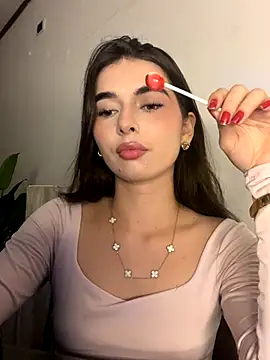 Coralinee 01 online show from January 9, 12:15 am