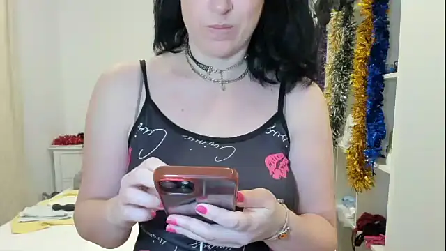 emmita69  online show from January 6, 1:31 am