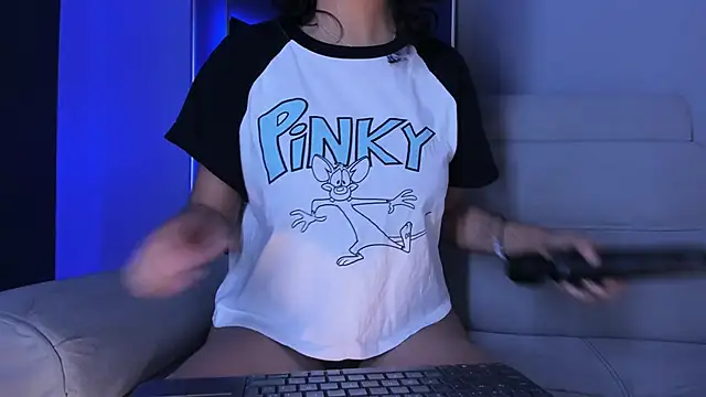 Snapshot of Amareto_ chatting on October 3, 12:21 pm Amareto online show from October 3, 12:21 pm