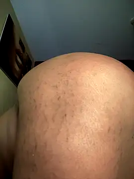 SSEXYBUBBLEBUTT101 online show from December 3, 12:07 pm