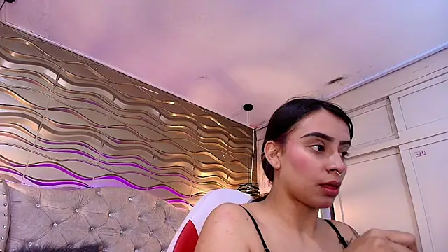 Andreita Jones online show from December 4, 11:45 am