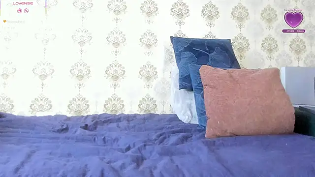 Snapshot of _angelina_class_7 chatting on October 9, 4:33 pm angelina class 7 online show from October 9, 4:33 pm