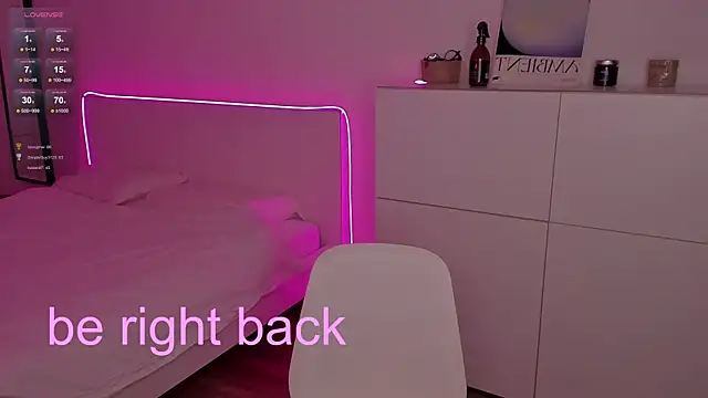 bailey kat online show from November 8, 8:25 pm