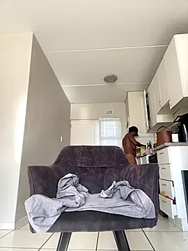 officialkhakes za online show from October 13, 6:38 am