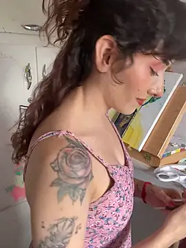 Snapshot of LiliJones_ chatting on September 18, 7:34 pm LiliJones  online show from September 18, 7:34 pm