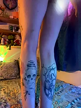 Snapshot of LiliJones_ chatting on October 17, 6:33 pm LiliJones  online show from October 17, 6:33 pm