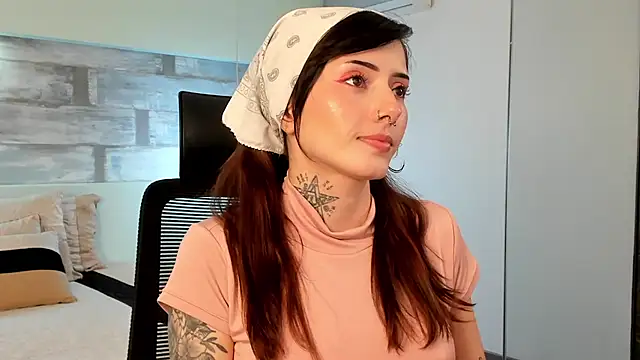 Snapshot of LiliJones_ chatting on September 19, 8:41 pm LiliJones  online show from September 19, 8:41 pm