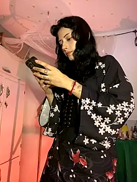 Snapshot of LiliJones_ chatting on October 27, 1:50 pm LiliJones  online show from October 27, 1:50 pm