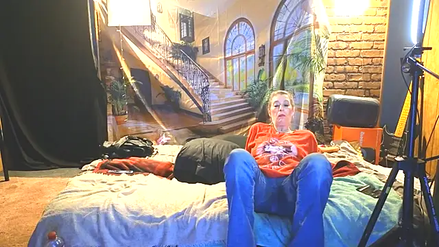 PropertyAndBiker online show from October 16, 11:29 pm