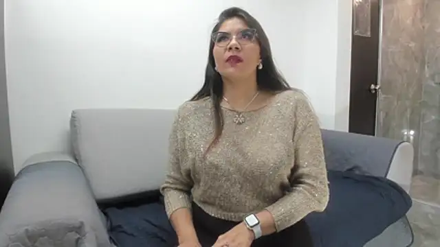 Luna Dumont online show from December 5, 11:22 am