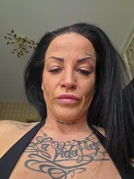 EmilyDiazofficial online show from June 2, 7:53 am