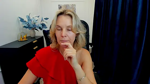 Snapshot of Sinty_Devis chatting on September 19, 11:31 am Sinty Devis online show from September 19, 11:31 am